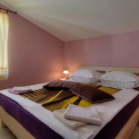Apartment Iva *