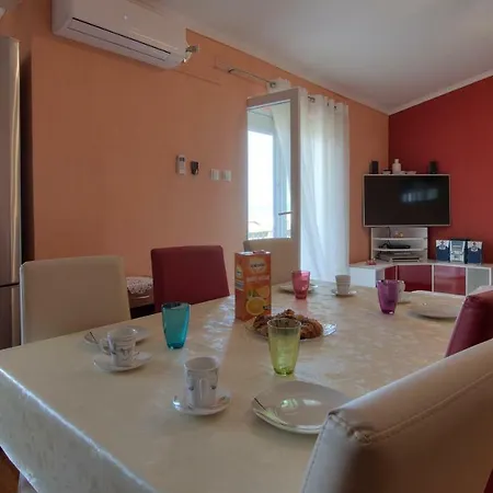 Iva Appartamento Novi Vinodolski
